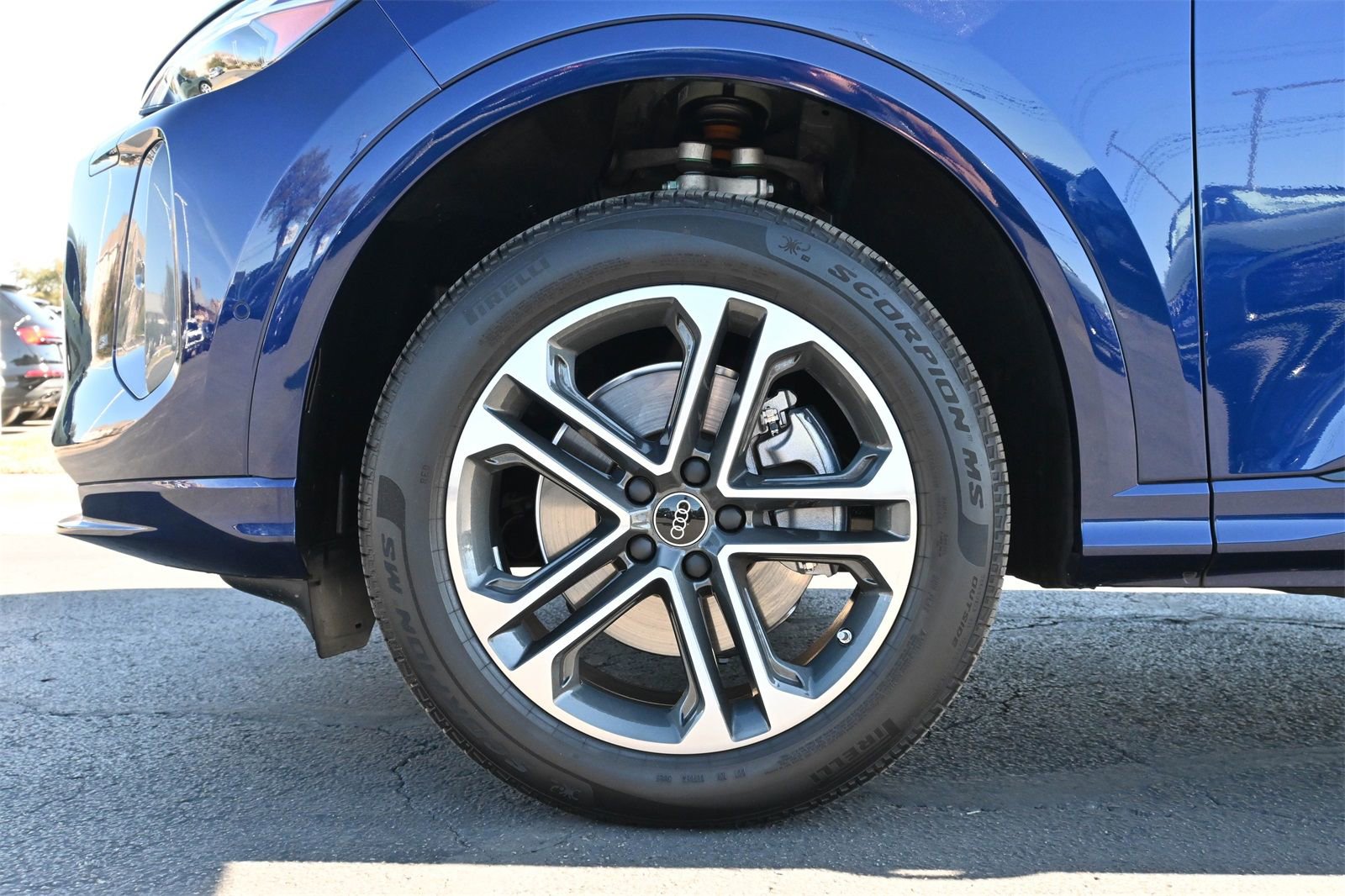 Certified 2025 Audi Q5 Premium w/ Convenience Package image 19