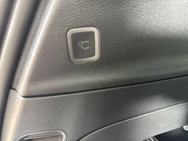 Used 2025 Chrysler Pacifica Select FWD image 34