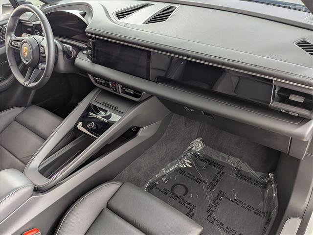 Used 2025 Porsche Macan Electric RWD image 25