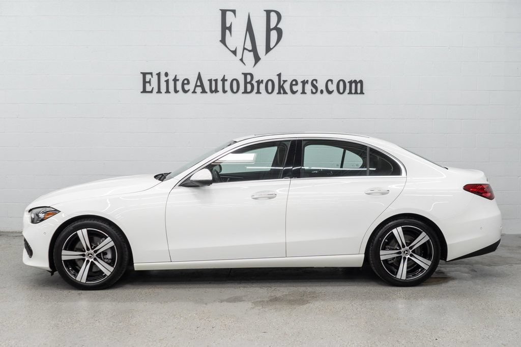 Used 2025 Mercedes-Benz C 300 4MATIC Sedan image 2