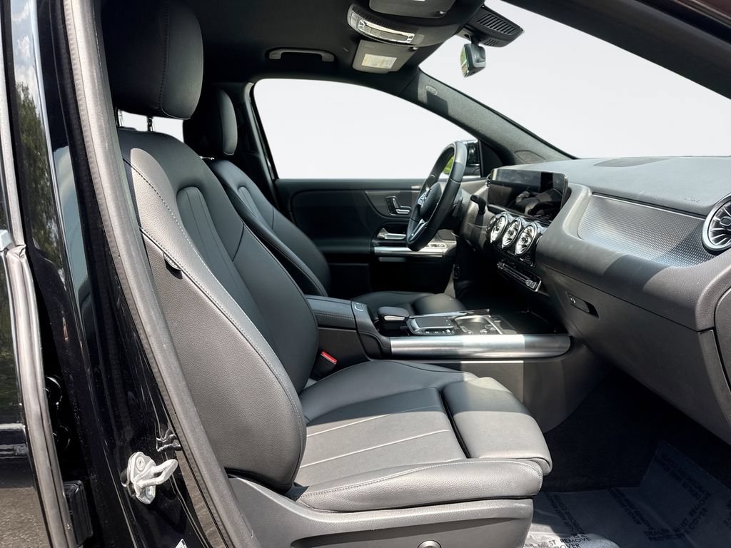 Used 2023 Mercedes-Benz GLA 250 w/ Premium Package image 24