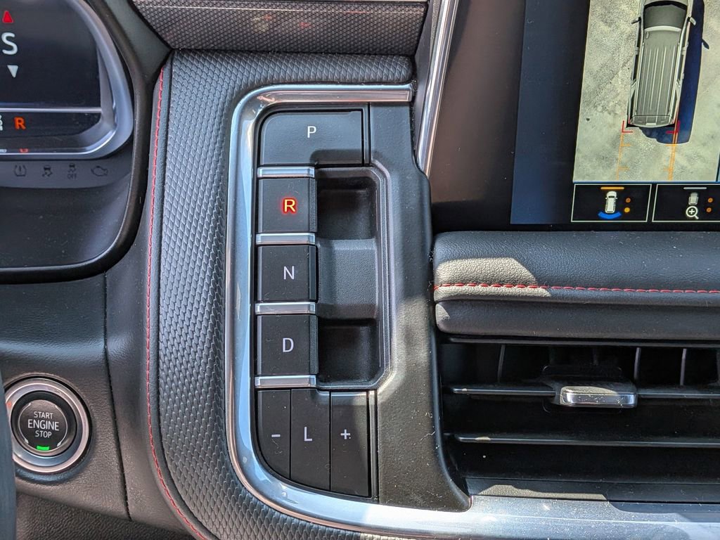 Used 2024 Chevrolet Suburban RST w/ Luxury Package image 25