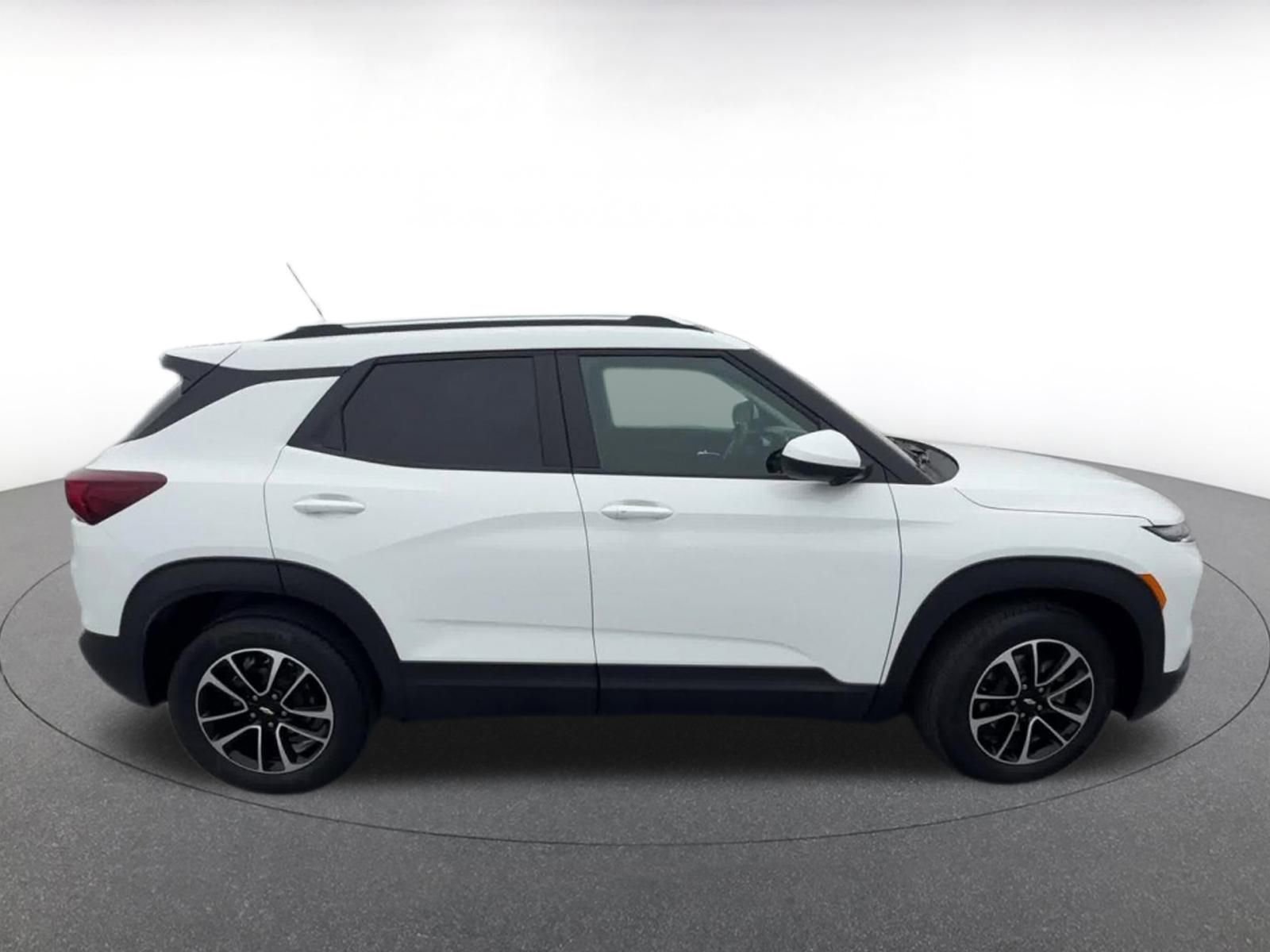 Used 2025 Chevrolet TrailBlazer LT image 15