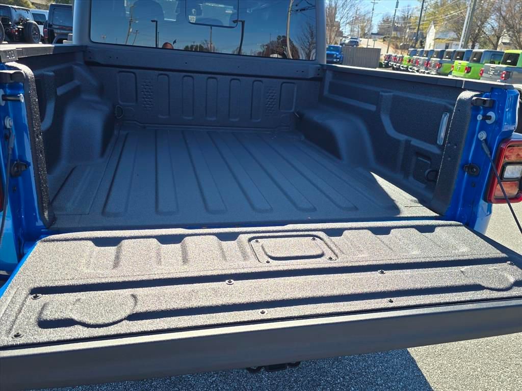 New 2026 Jeep Gladiator Sport AWD/4WD image 8