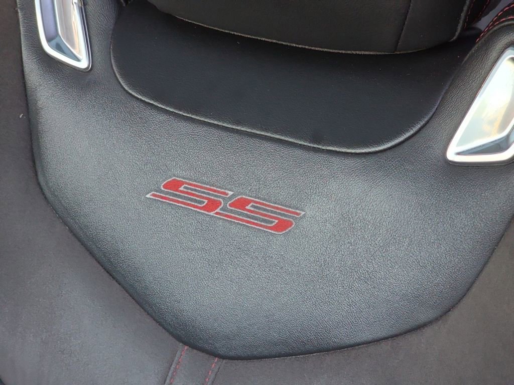 Used 2014 Chevrolet SS RWD image 36