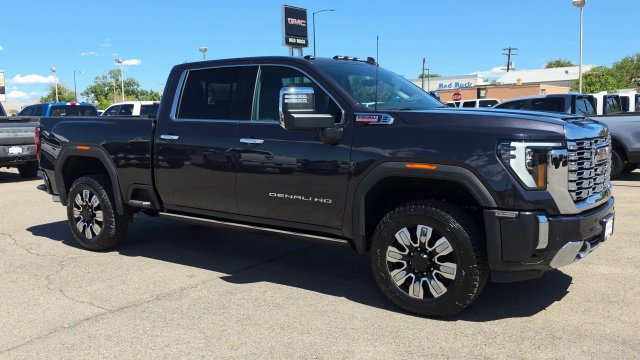 New 2026 GMC Sierra 3500 Denali w/ Denali Reserve Package AWD/4WD image 2