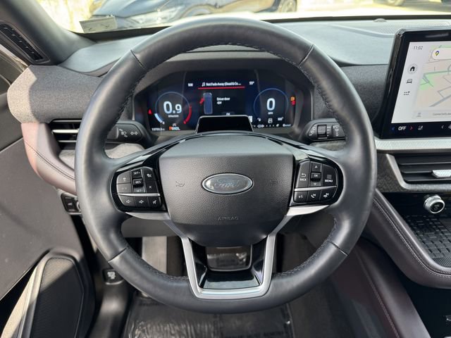 Certified 2025 Ford Explorer Platinum image 23