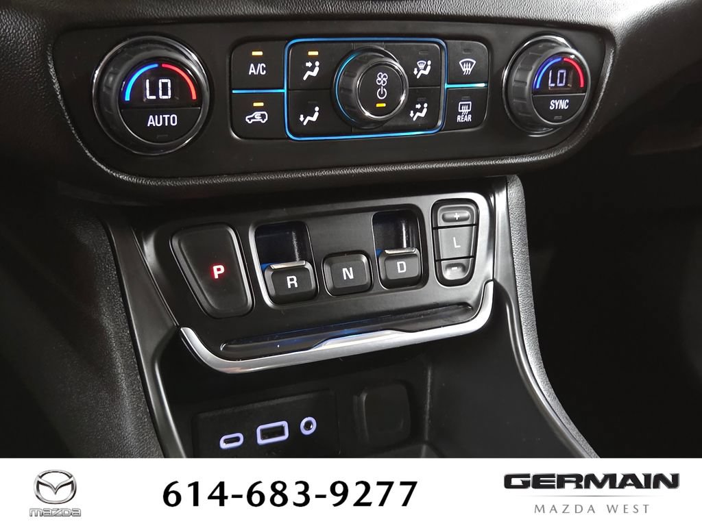 Used 2020 GMC Terrain SLE w/ Driver Convenience Package FWD image 27