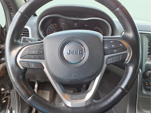 Used 2021 Jeep Grand Cherokee Laredo AWD/4WD image 18