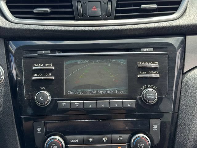 Used 2015 Nissan Rogue SV AWD/4WD image 4