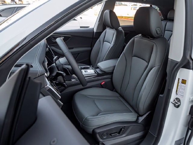 New 2026 Audi Q8 Premium Plus AWD/4WD image 14