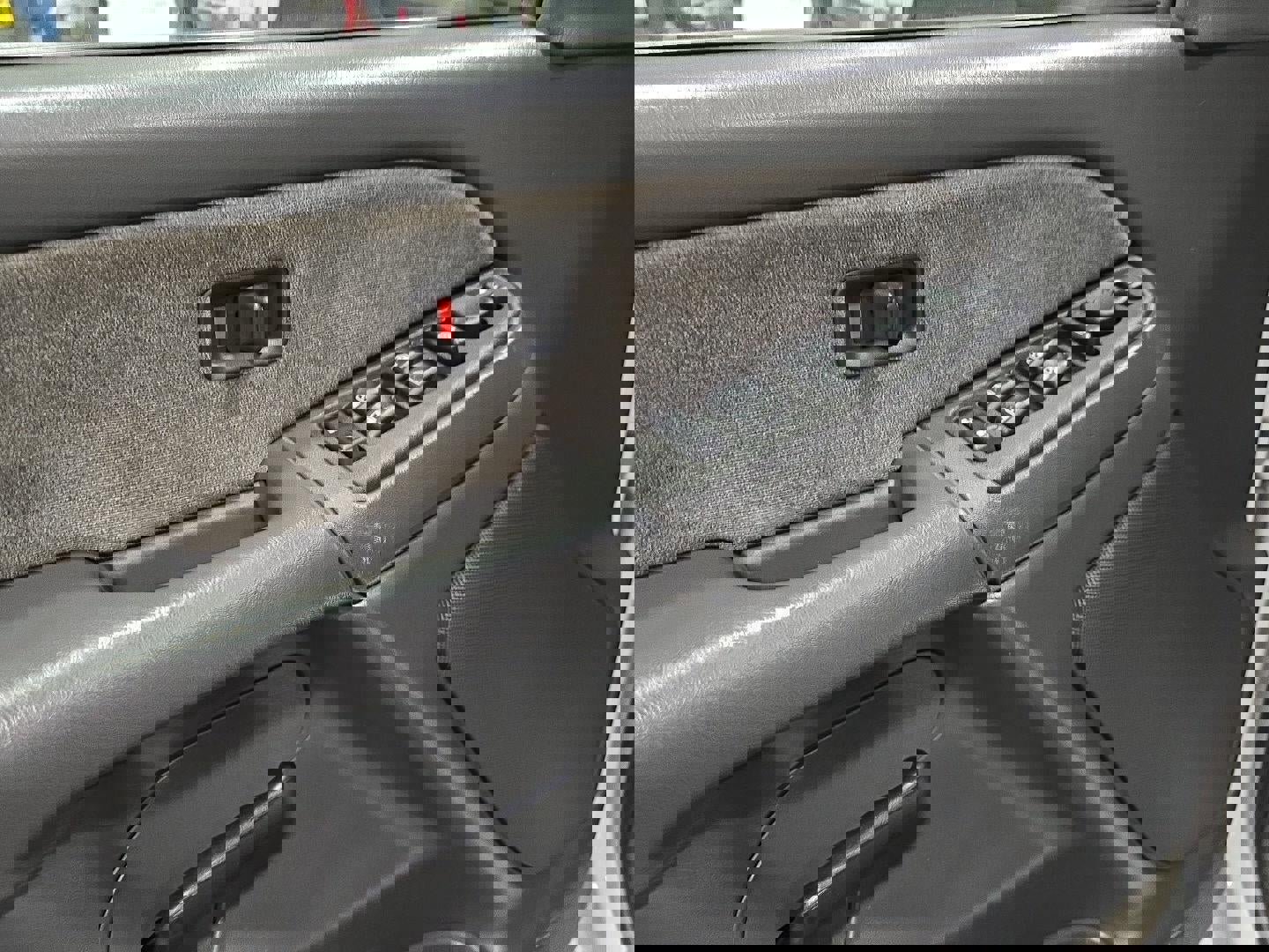 Used 2003 Chevrolet Silverado 3500 LS w/ Skid Plate Package image 9