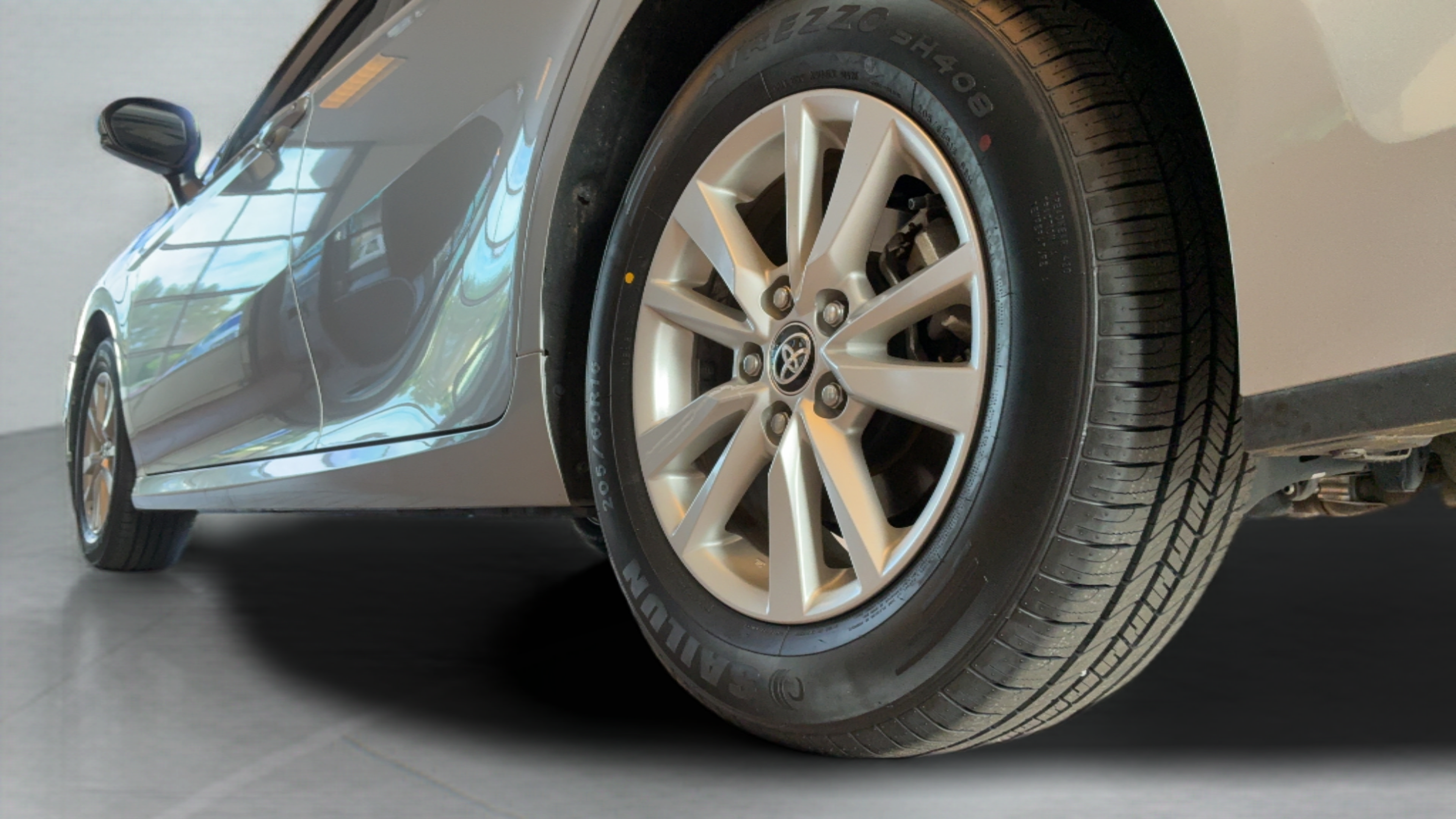 Used 2025 Toyota Camry LE FWD image 36