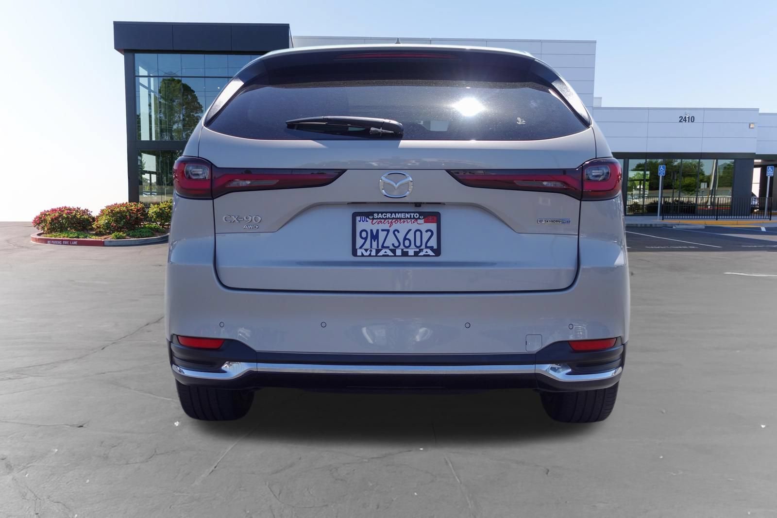 Certified 2024 MAZDA CX-90 Plug-In Hybrid w/ Premium Plus AWD/4WD image 5