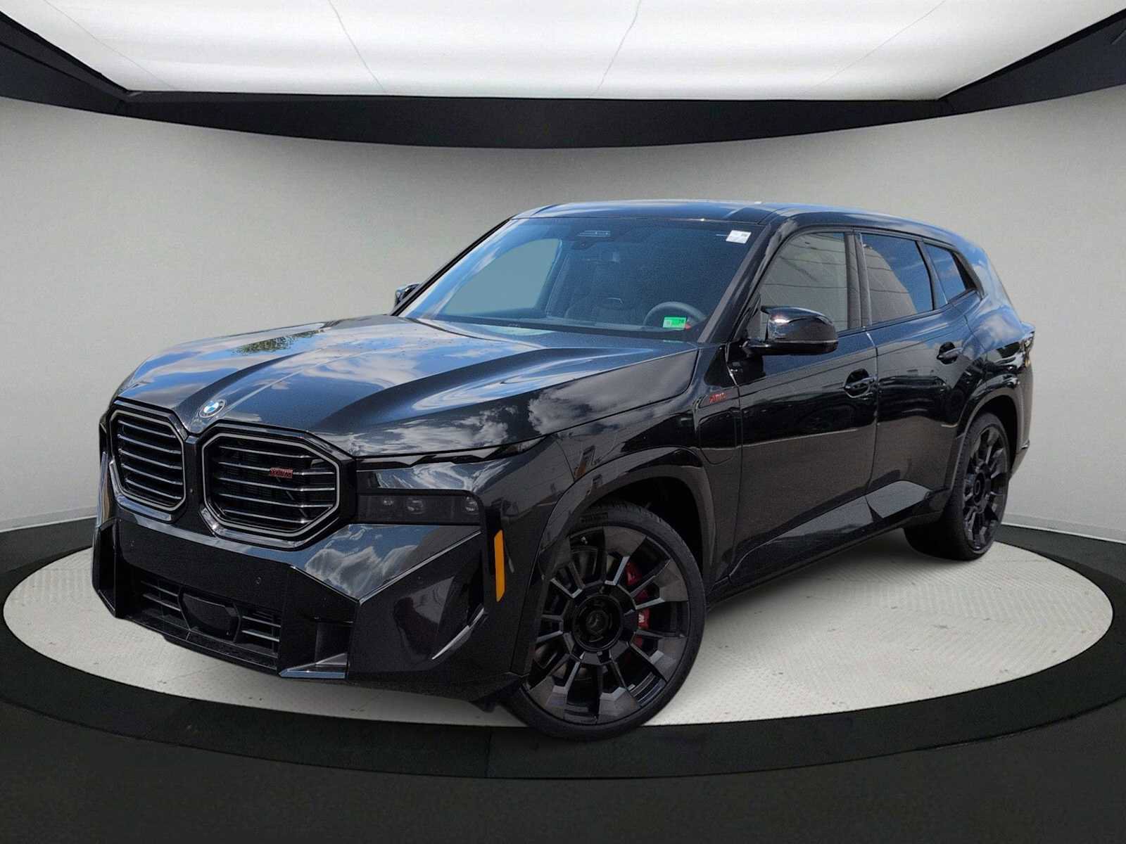 New 2026 BMW XM Label Red image 1