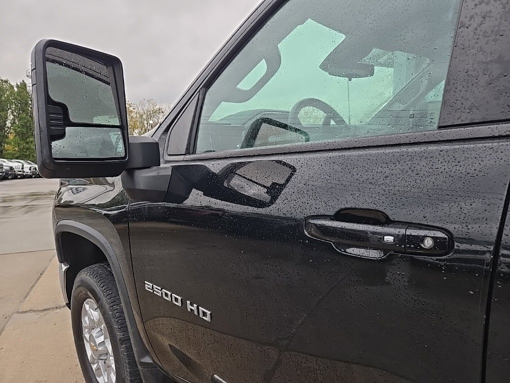 Used 2024 Chevrolet Silverado 2500 LT image 39