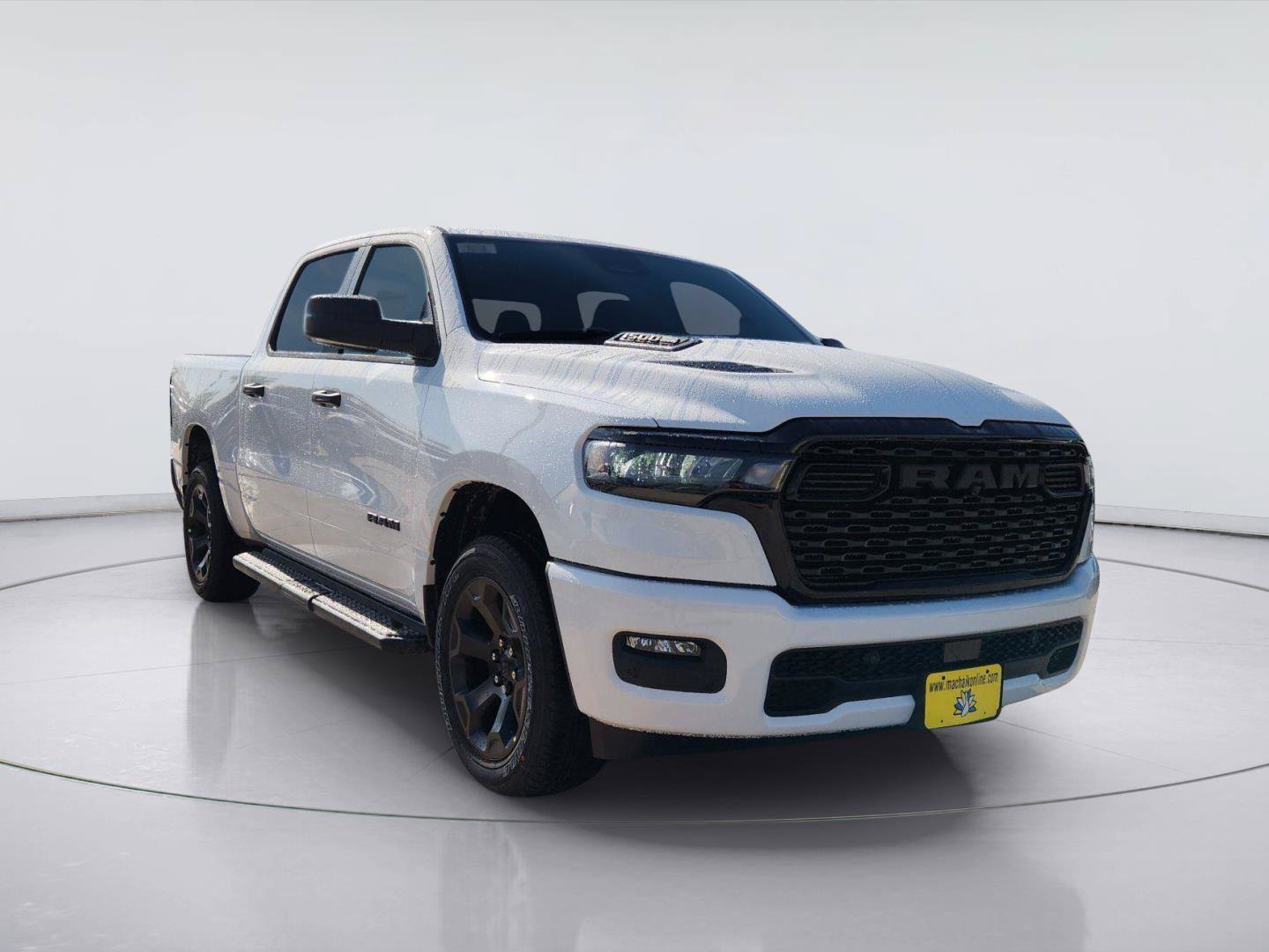 New 2026 RAM 1500 Express AWD/4WD image 7