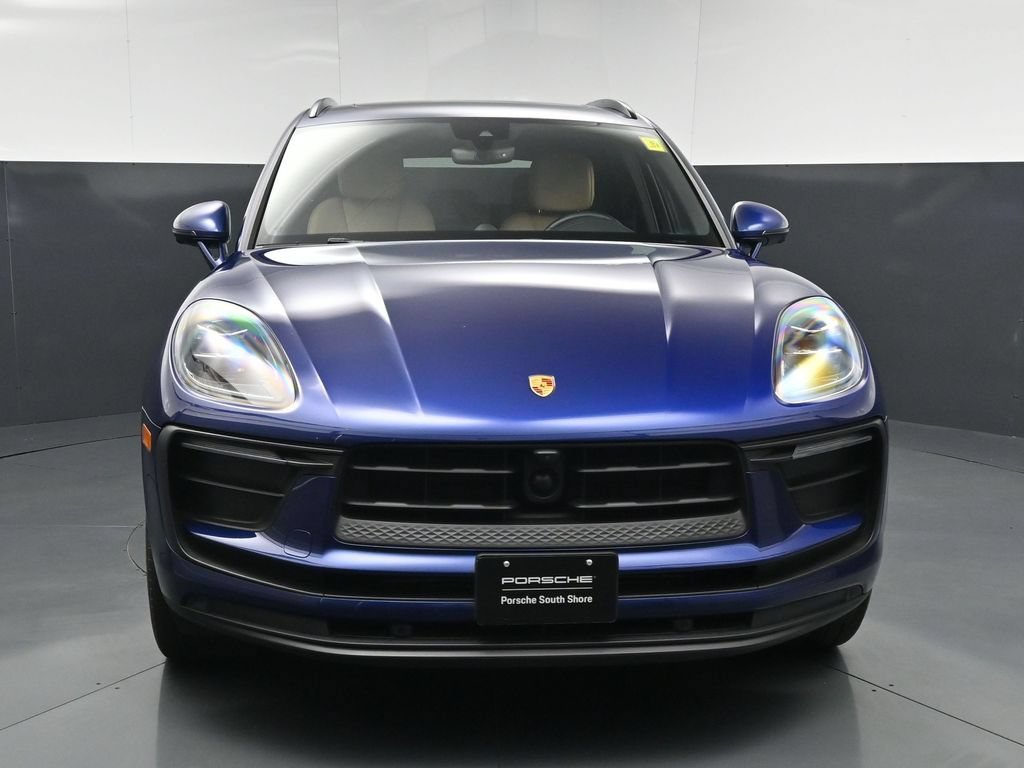 Used 2024 Porsche Macan AWD/4WD image 13