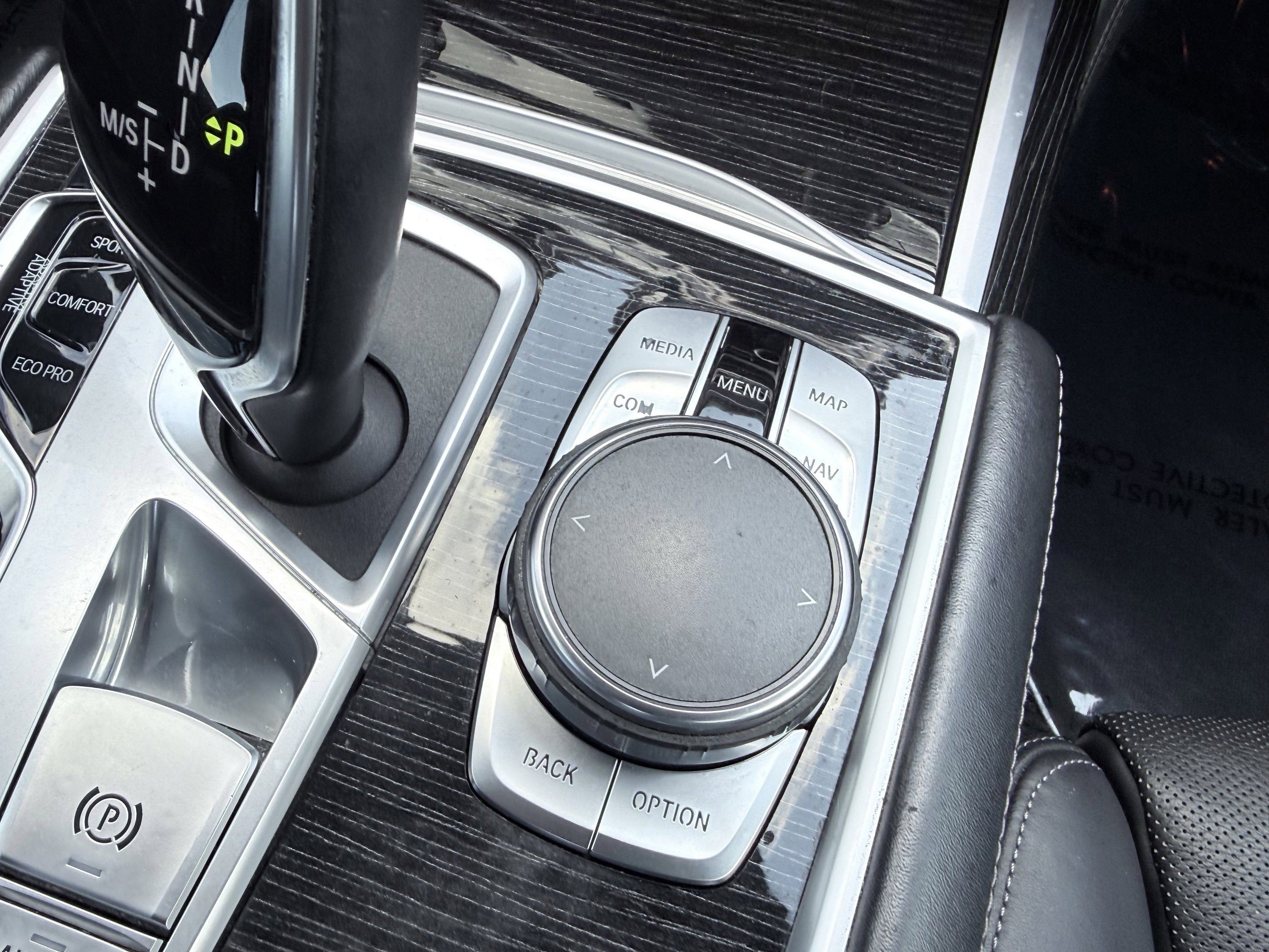 Used 2019 BMW 750i w/ M Sport Package image 42