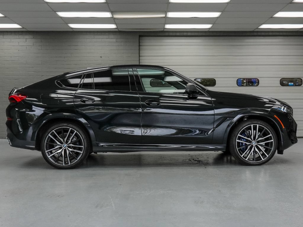 Used 2024 BMW X6 M60i AWD/4WD image 3