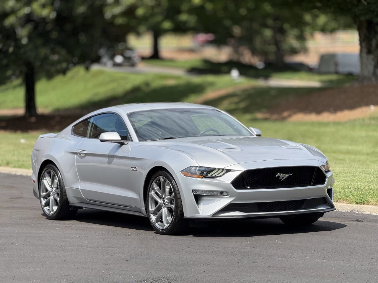 Used 2018 Ford Mustang GT Premium image 3