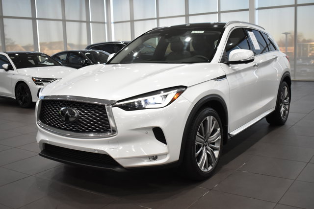Used 2023 INFINITI QX50 Sensory image 7