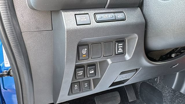 Certified 2024 Nissan Frontier PRO-4X w/ Pro Premium Package AWD/4WD image 12