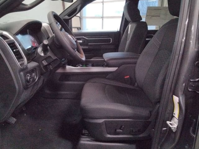 New 2026 RAM 2500 Big Horn AWD/4WD image 9