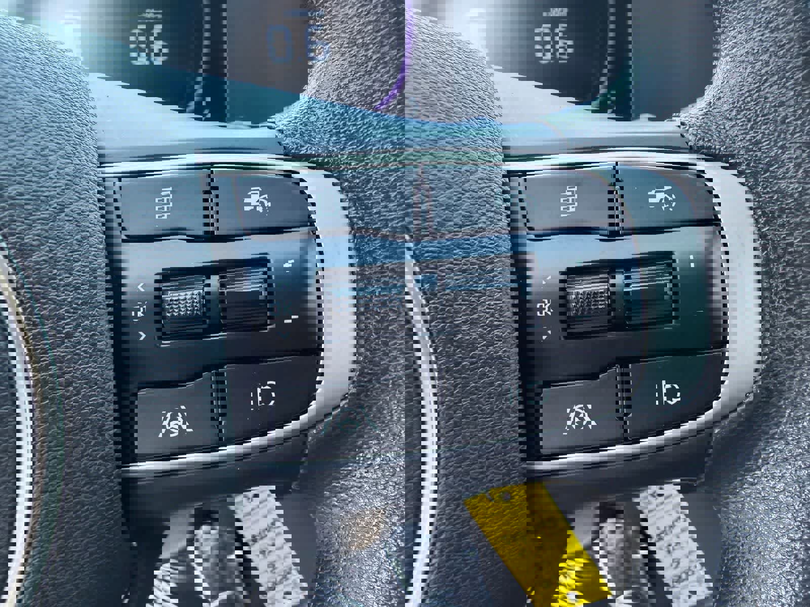 Used 2025 Kia Sportage LX image 18