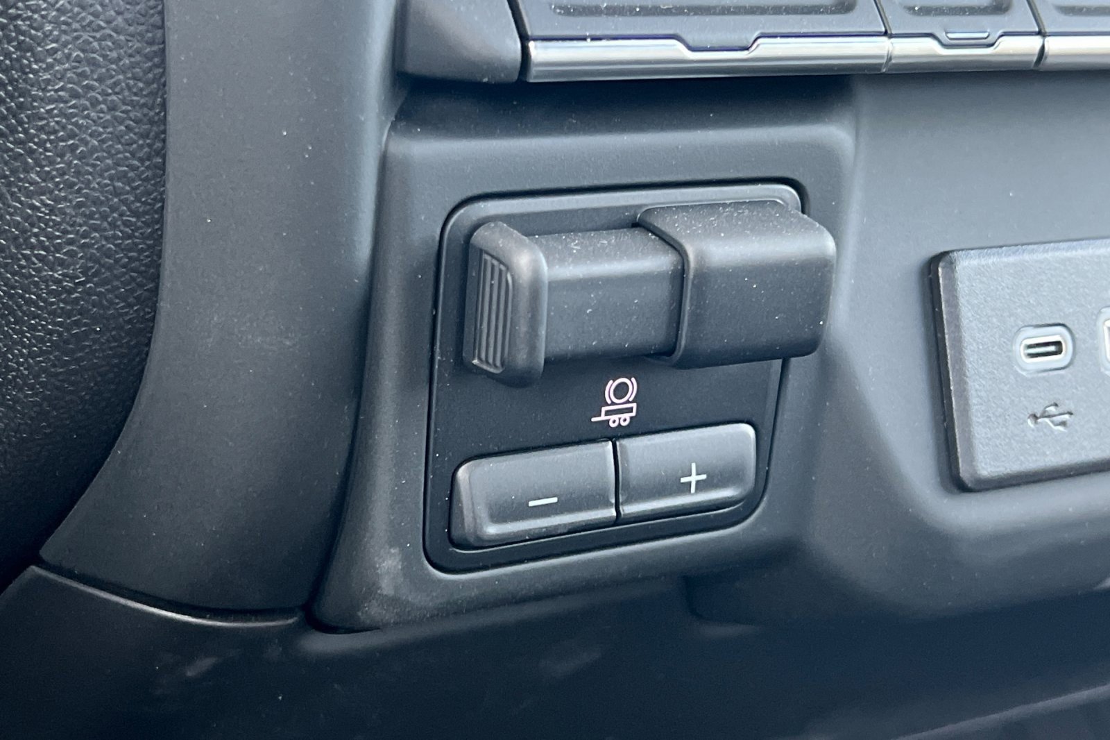 New 2024 GMC Sierra 3500 Pro w/ Convenience Package image 30