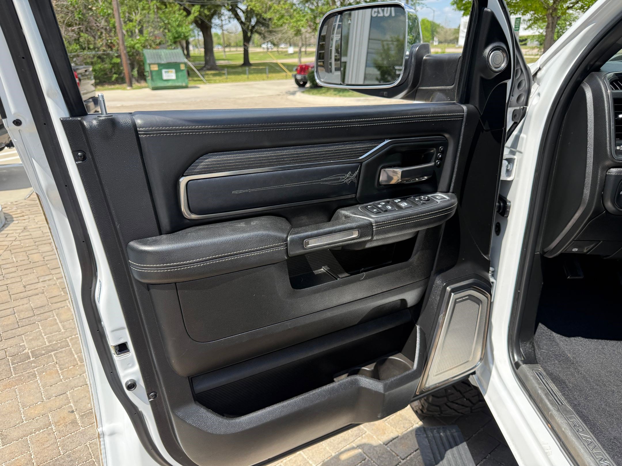 Used 2019 RAM 2500 Limited image 16