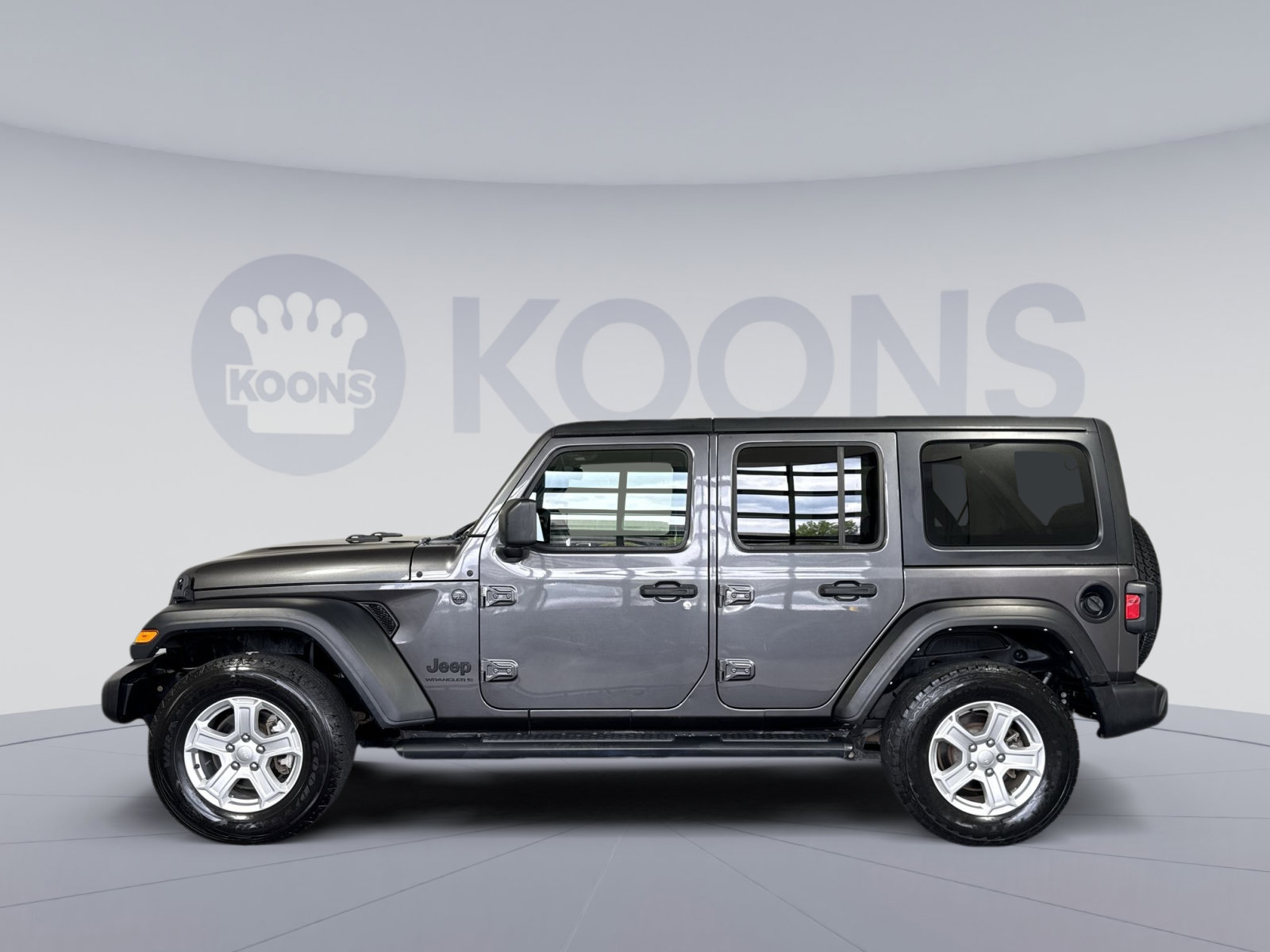 Used 2023 Jeep Wrangler Unlimited Sport AWD/4WD image 2