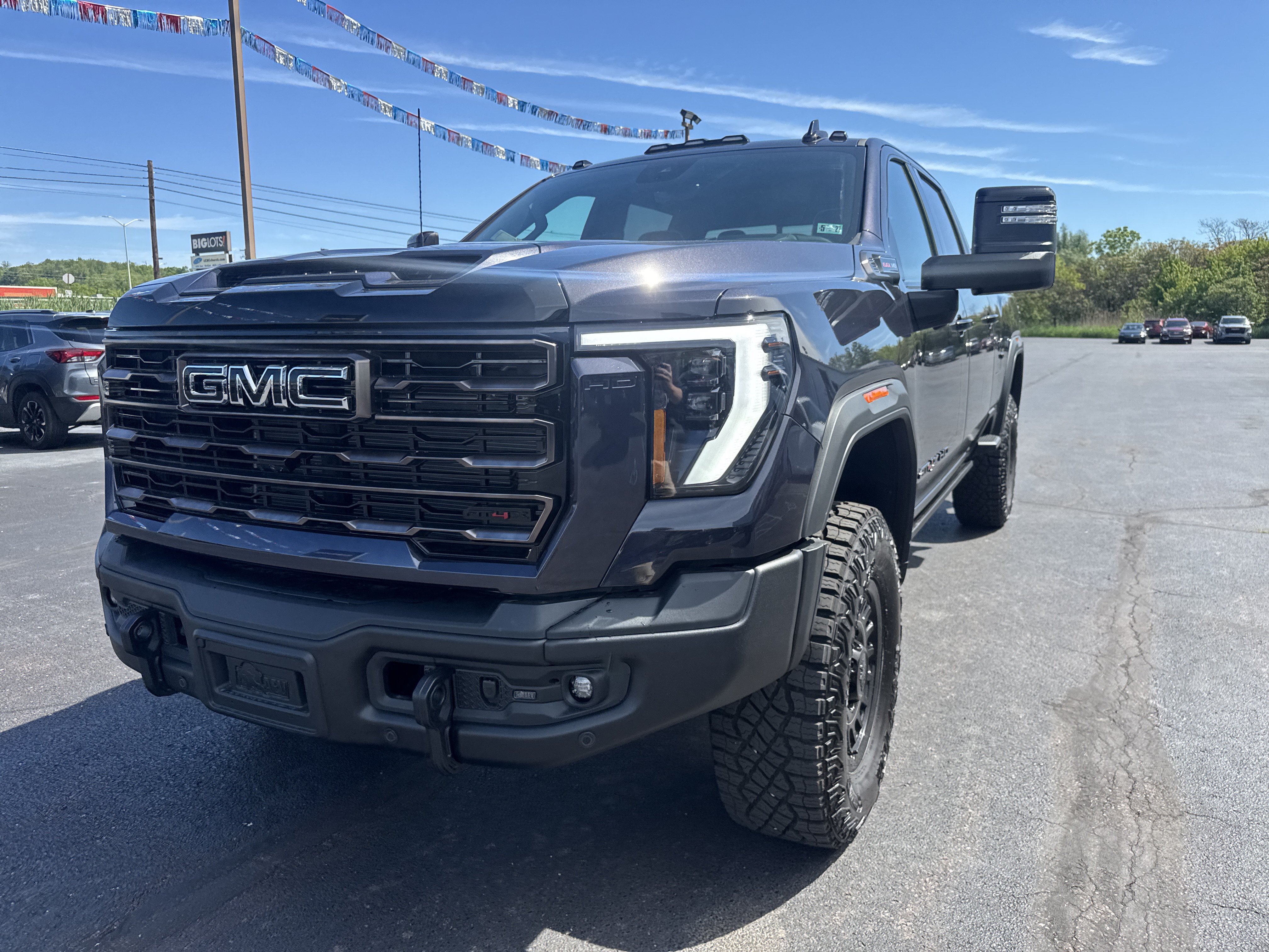 New 2026 GMC Sierra 2500 AT4X w/ AT4X AEV Edition AWD/4WD image 10