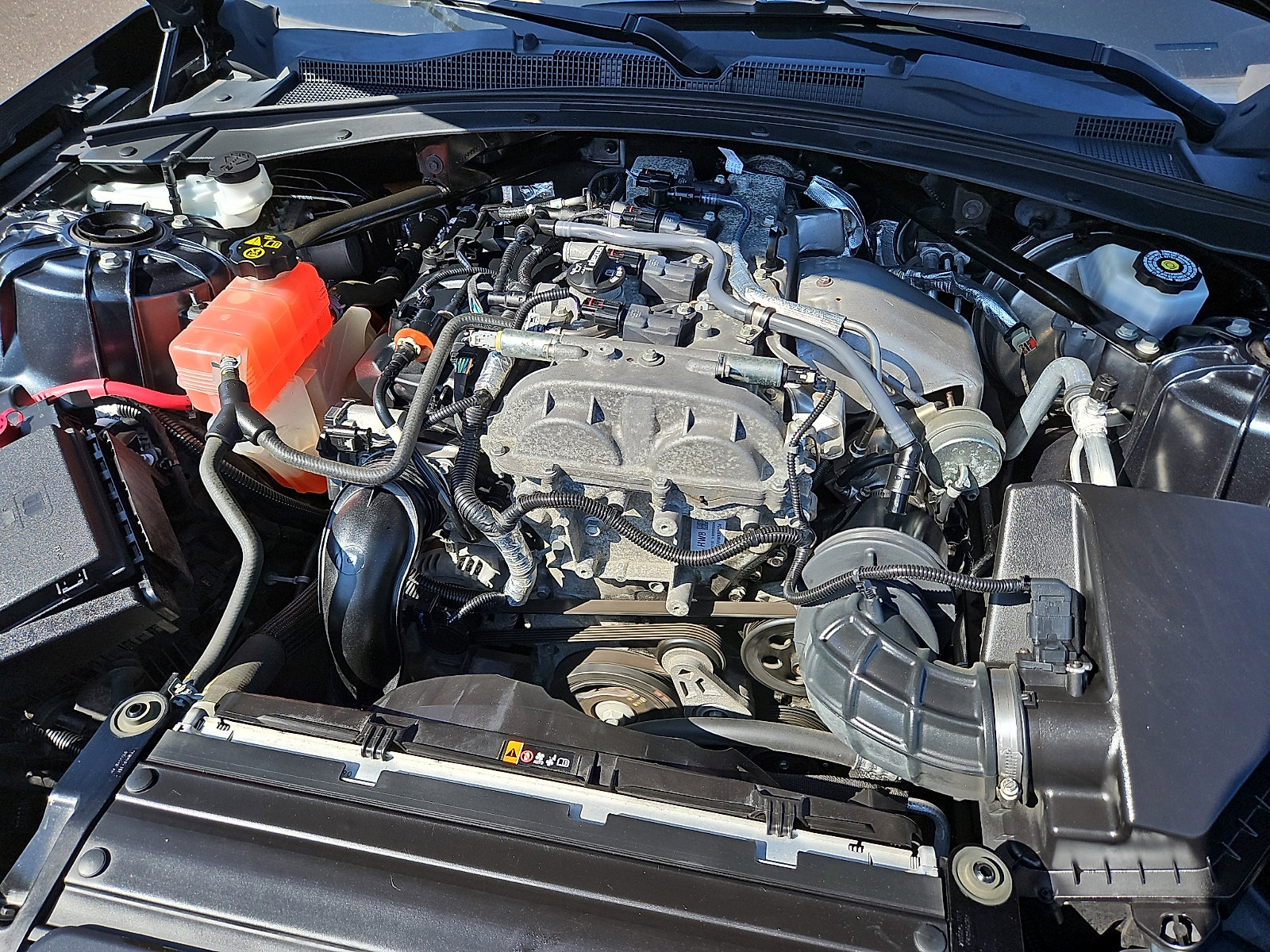 Used 2020 Chevrolet Camaro LS image 27