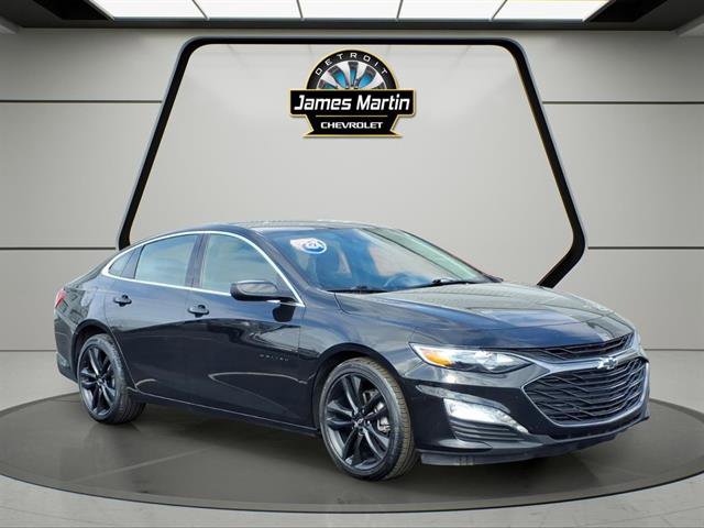 Used 2024 Chevrolet Malibu LT w/ Midnight Edition image 3