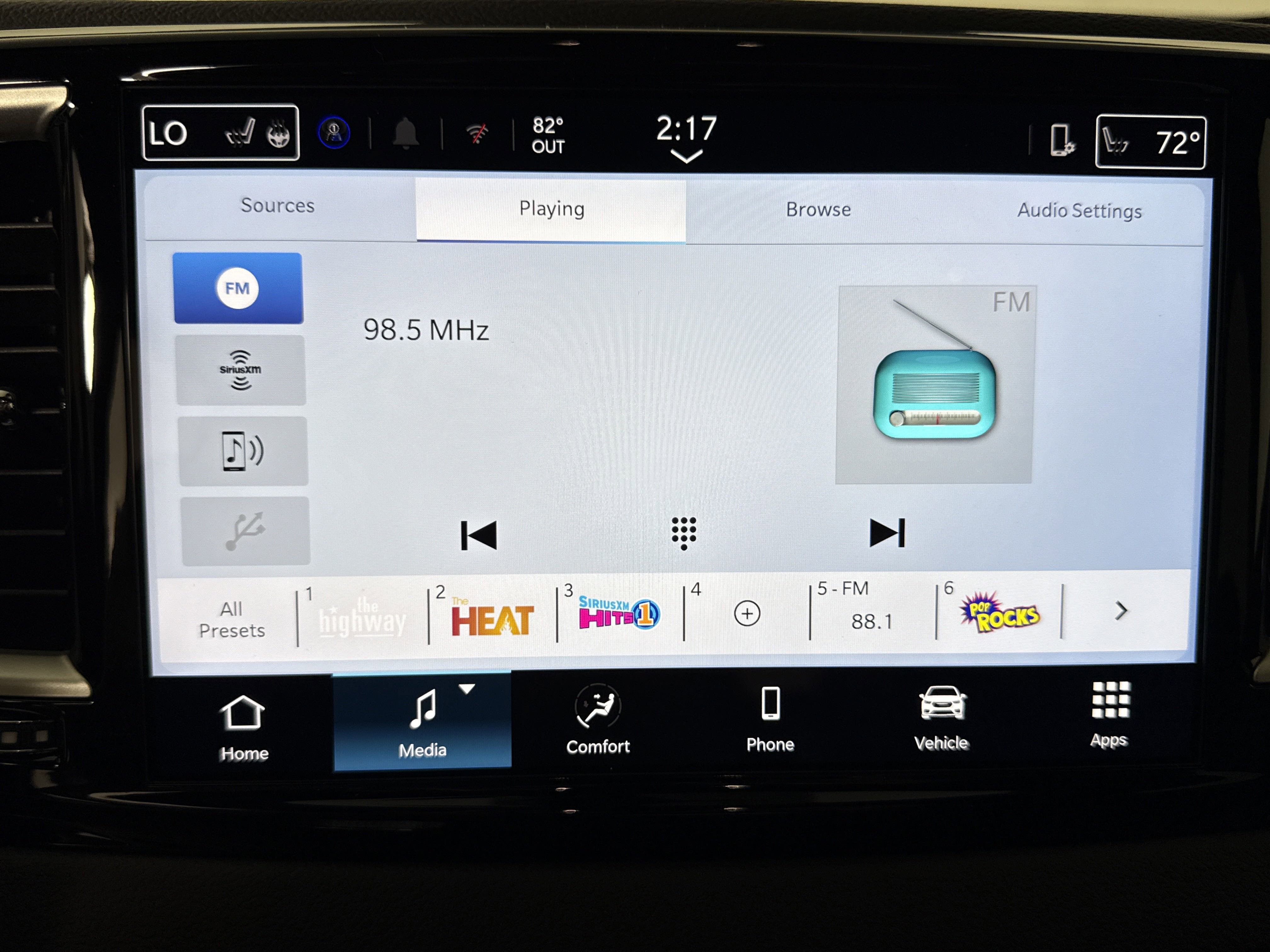 New 2026 Chrysler Voyager LX image 21