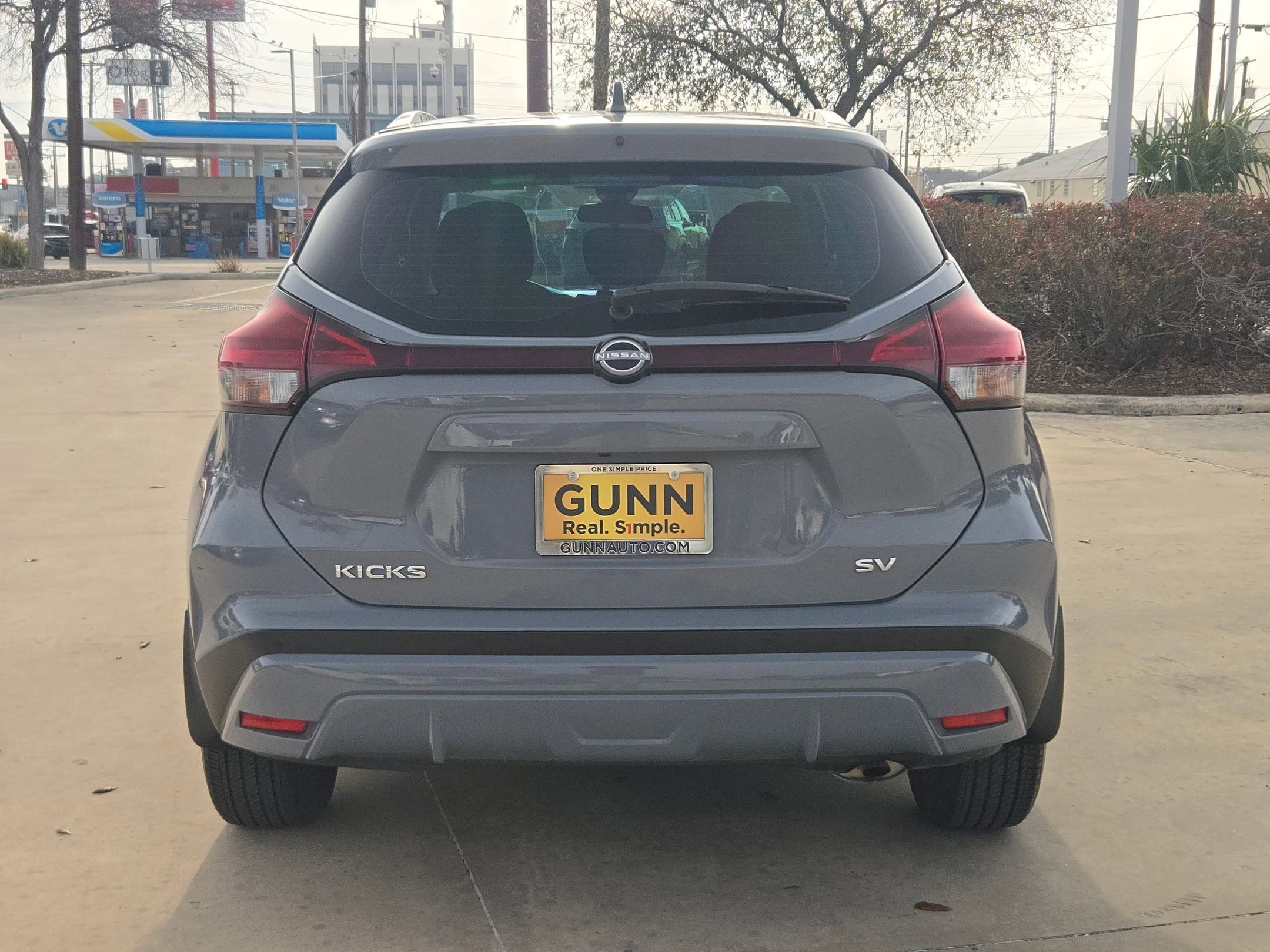 Used 2023 Nissan Kicks SV image 6