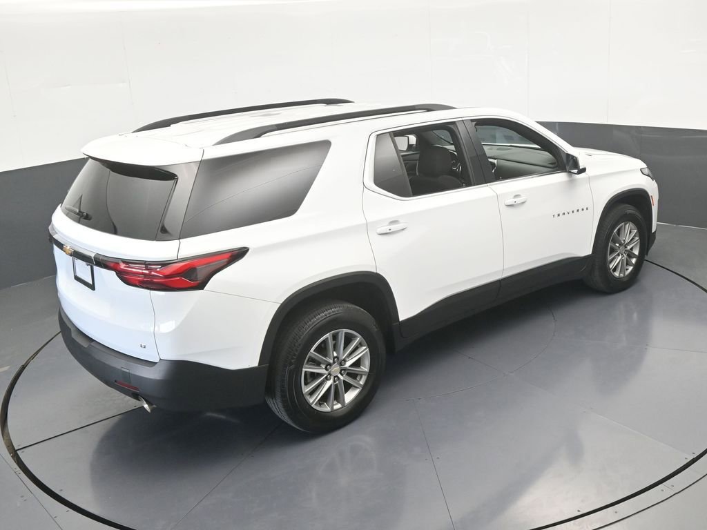 Used 2023 Chevrolet Traverse LT image 52