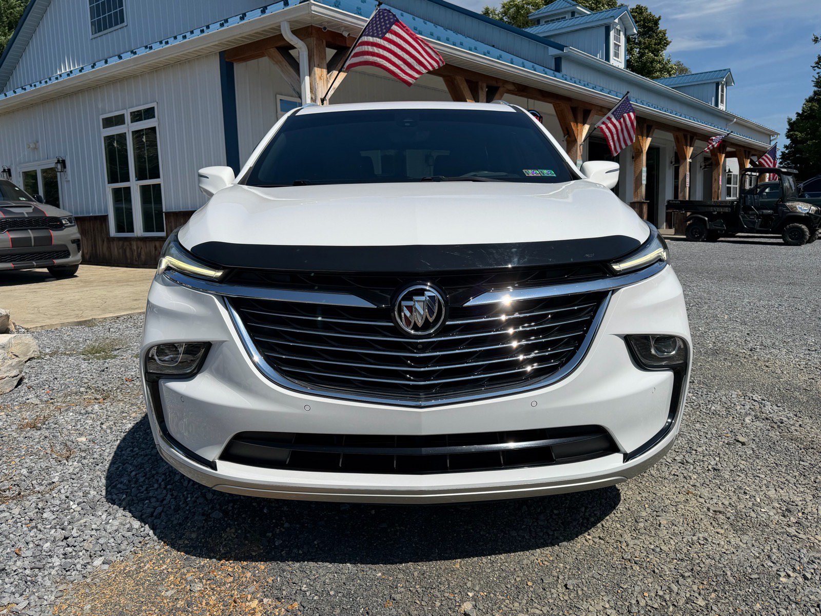 Used 2022 Buick Enclave Premium AWD/4WD image 2