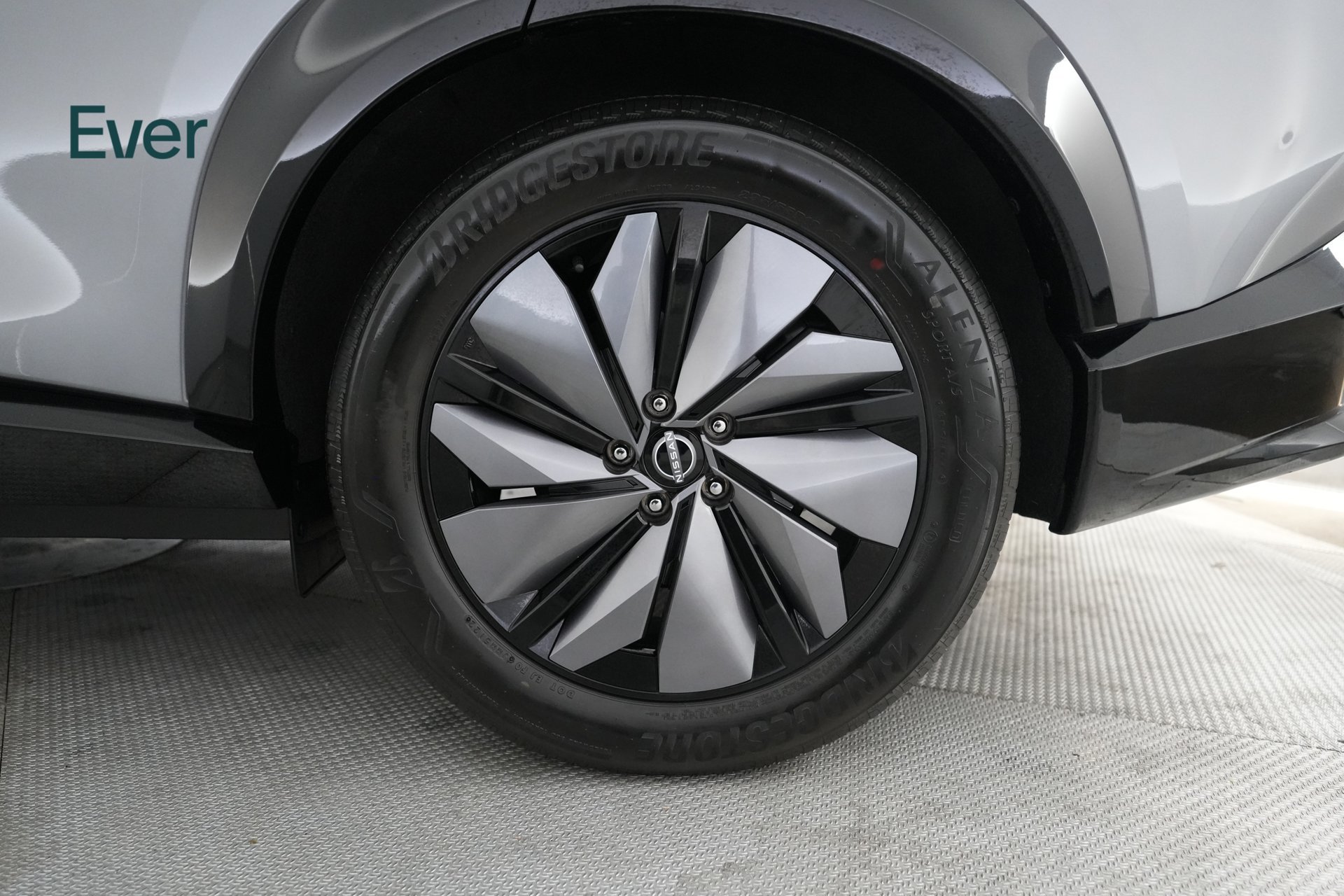 Used 2023 Nissan Ariya FWD image 9