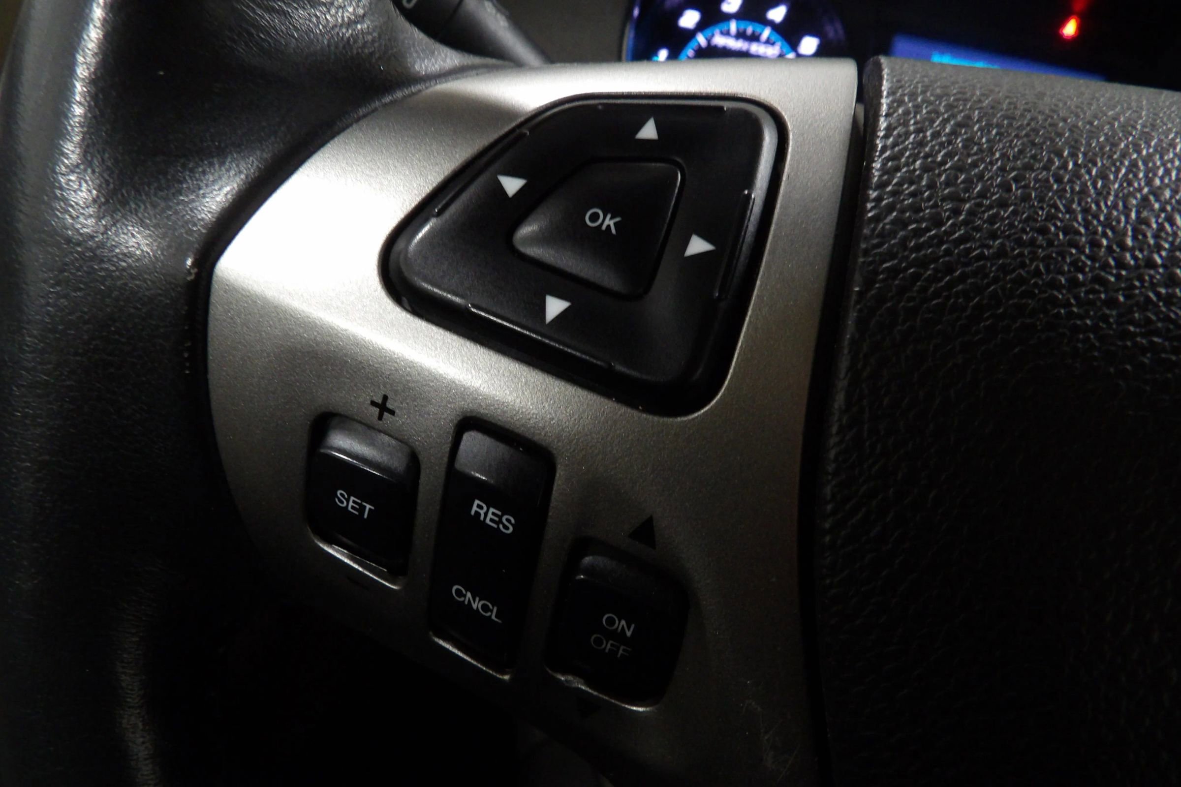 Used 2017 Ford Taurus SE image 14