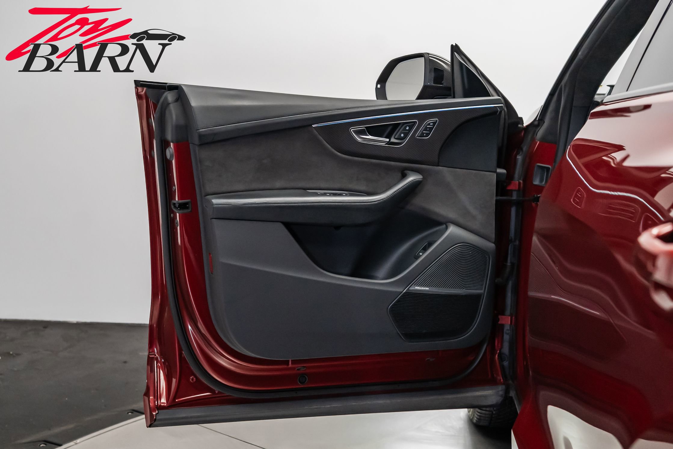 Used 2022 Audi RS Q8 4.0T image 20