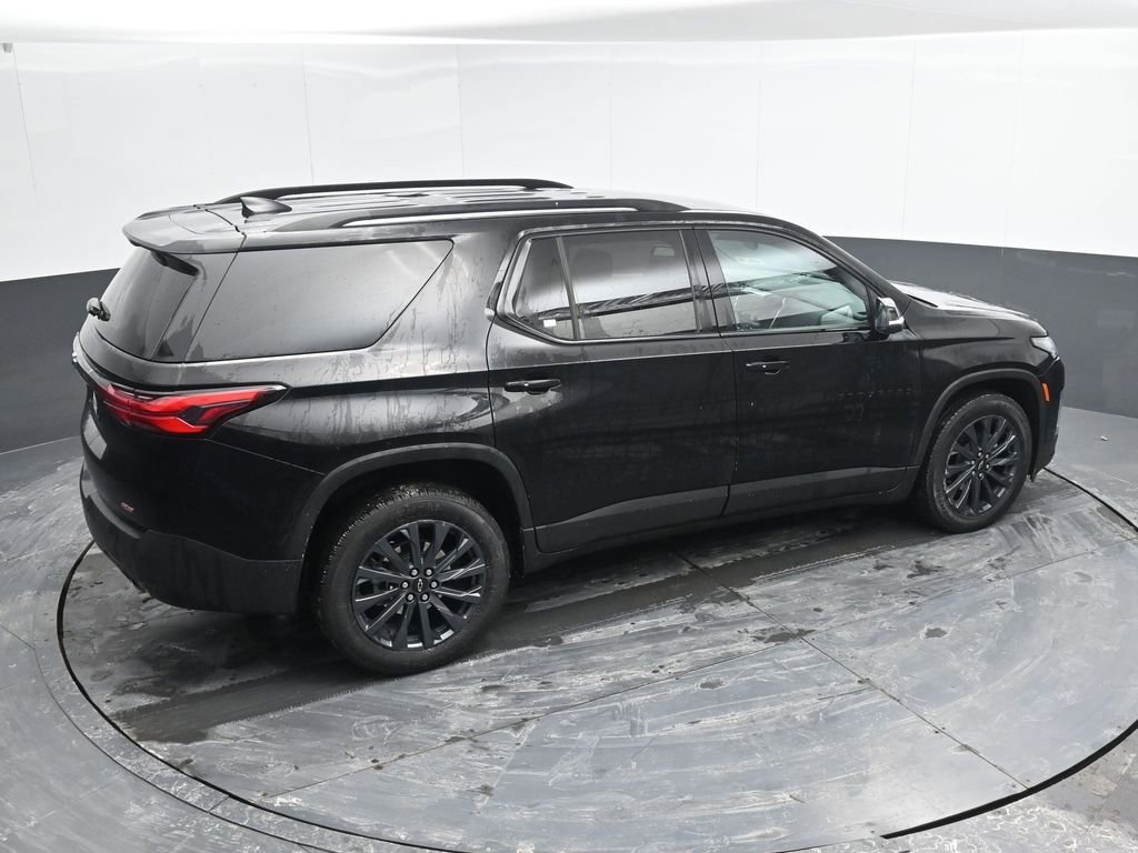 Used 2023 Chevrolet Traverse RS image 36