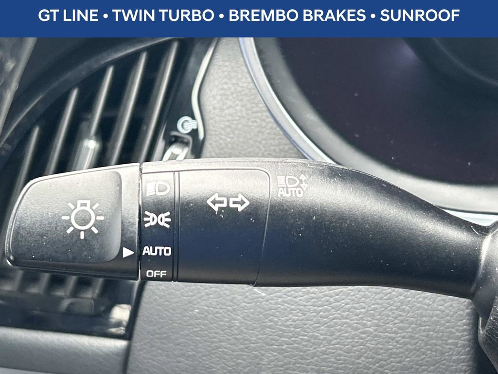 Used 2022 Kia Stinger GT1 image 32