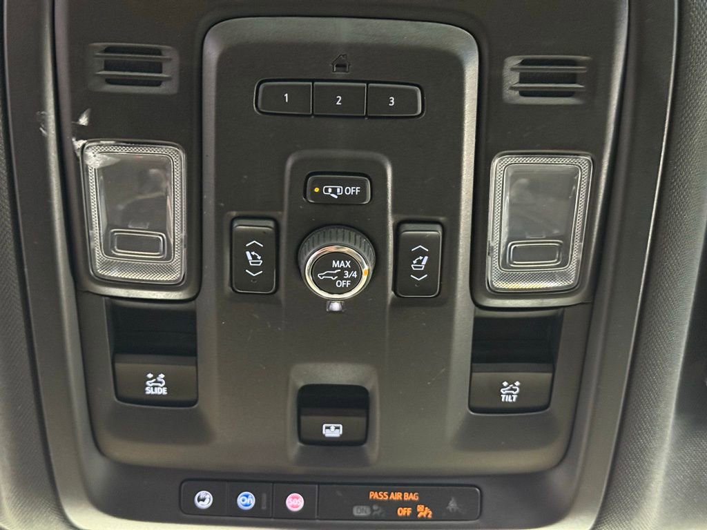 Used 2021 Chevrolet Suburban Premier w/ Premium Package AWD/4WD image 24