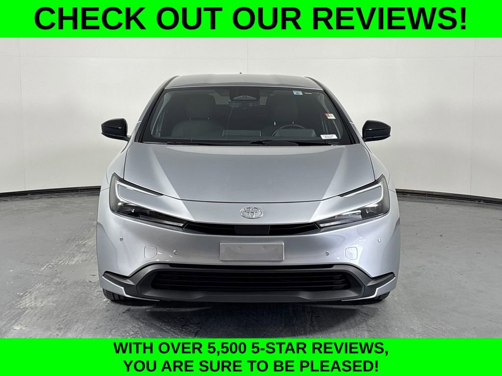 Used 2024 Toyota Prius LE image 3