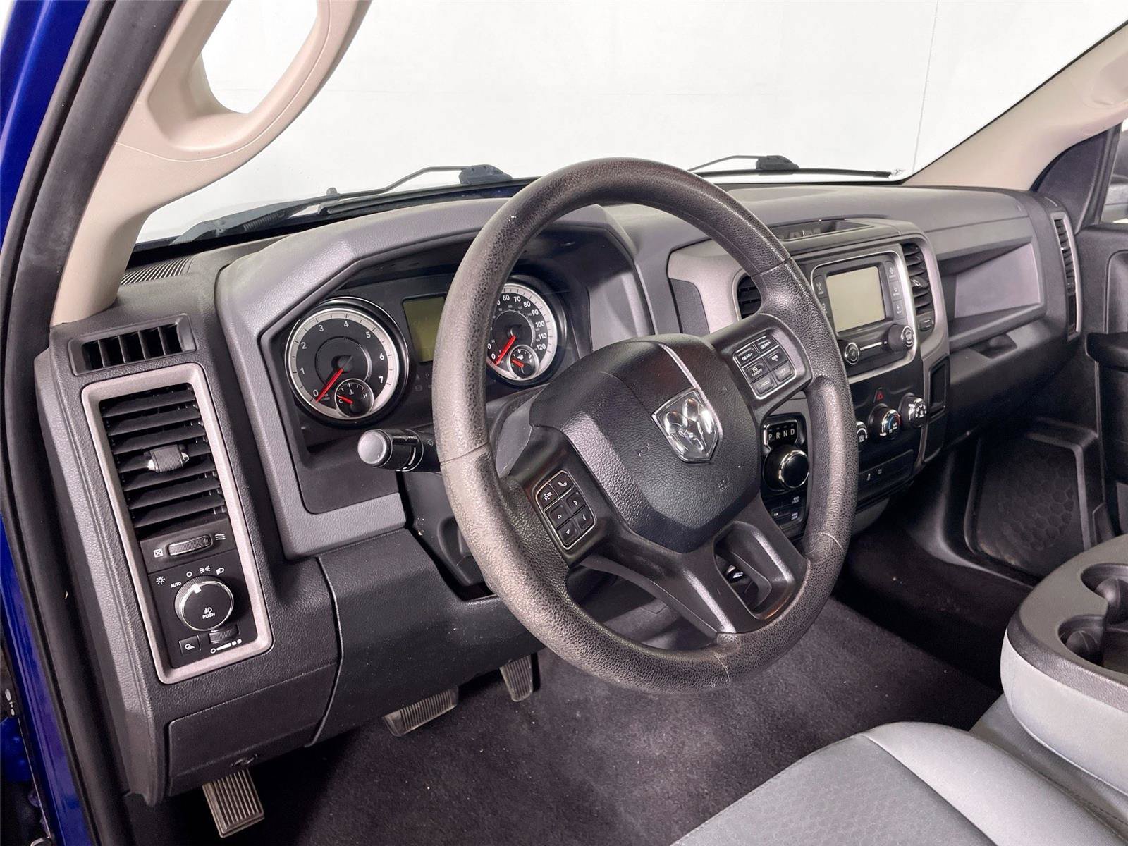 Used 2017 RAM 1500 Express AWD/4WD image 22