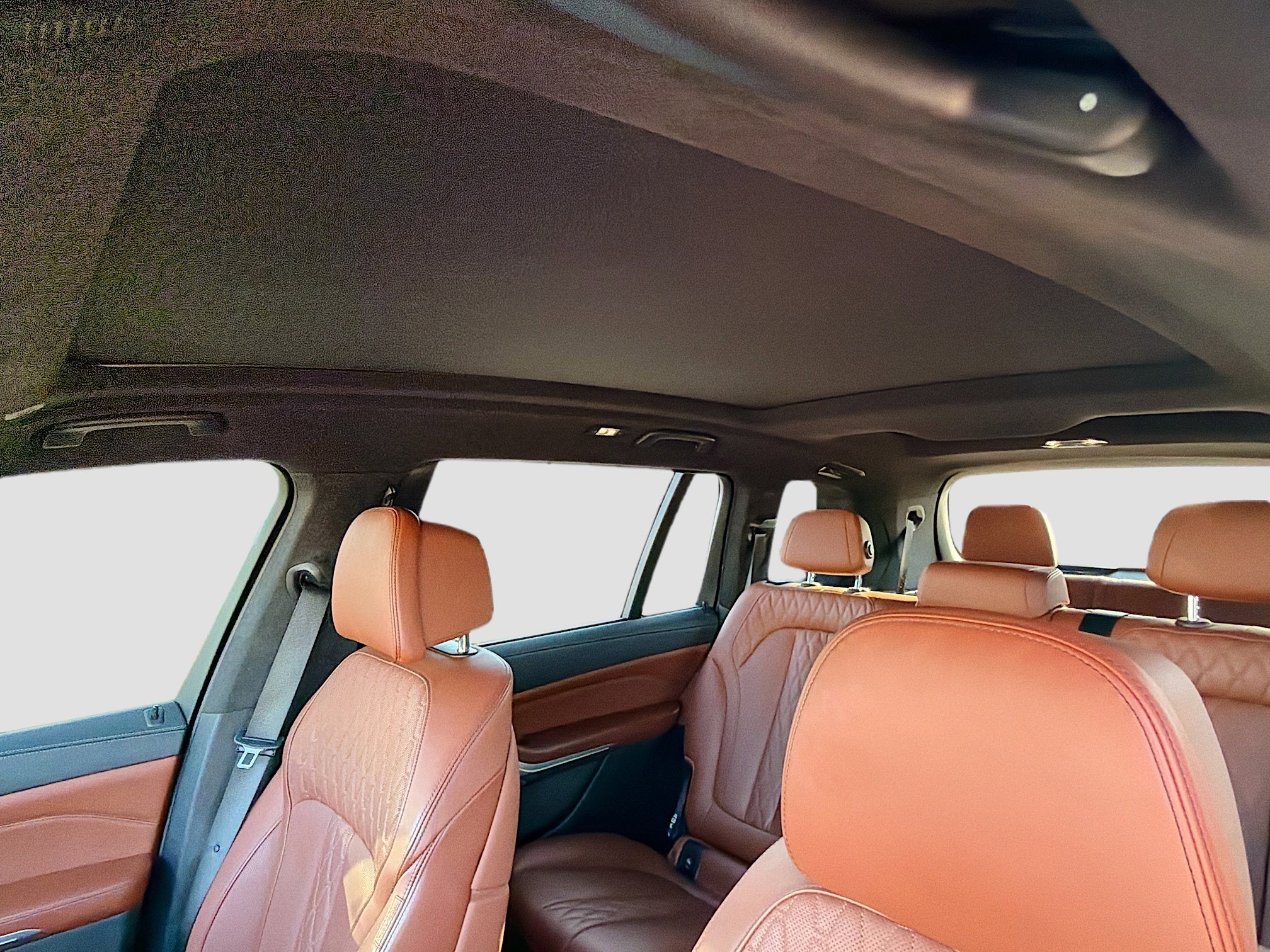 Used 2023 BMW X7 M60i w/ Climate Comfort Package image 27