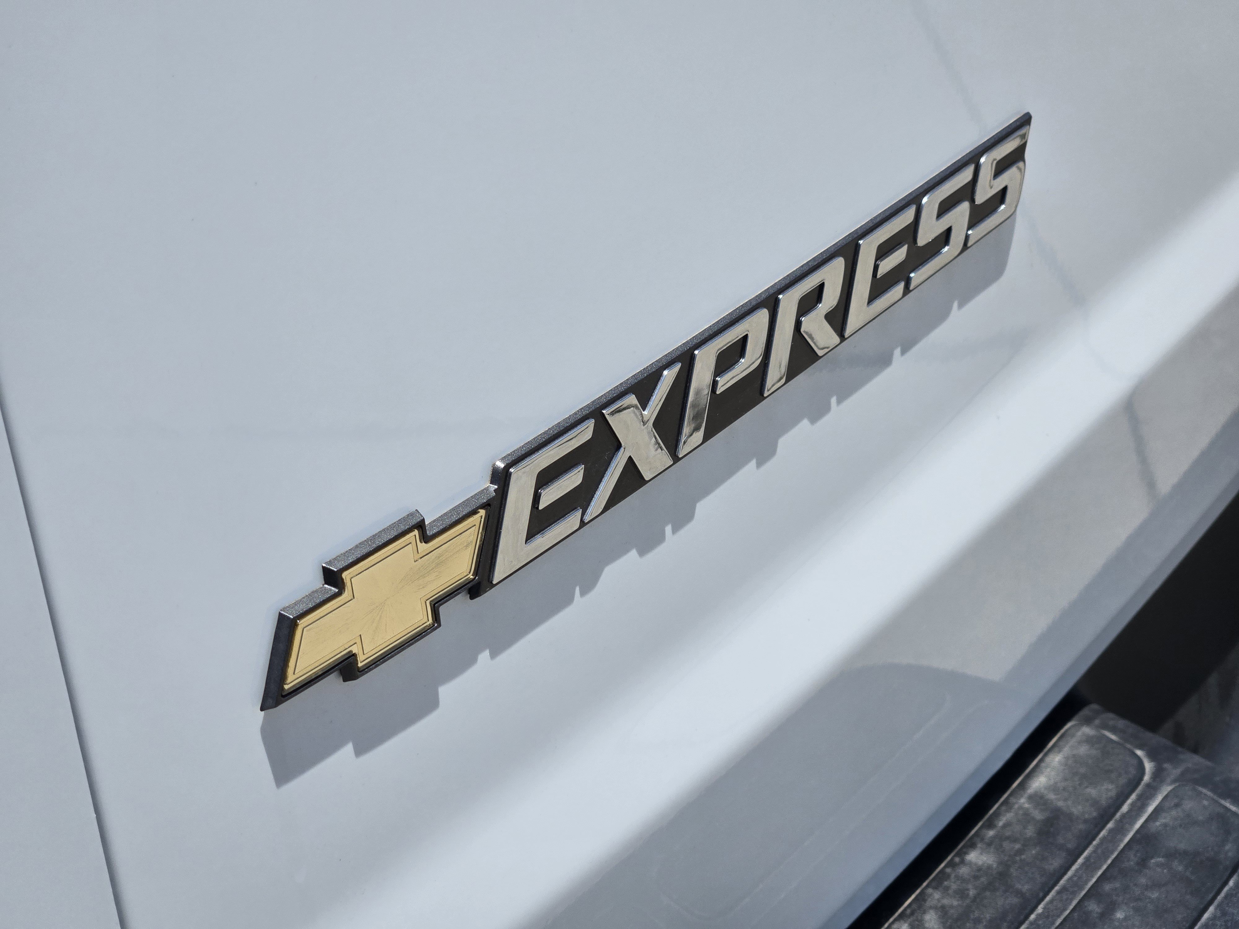 New 2025 Chevrolet Express 2500 w/ Driver Convenience Package image 7