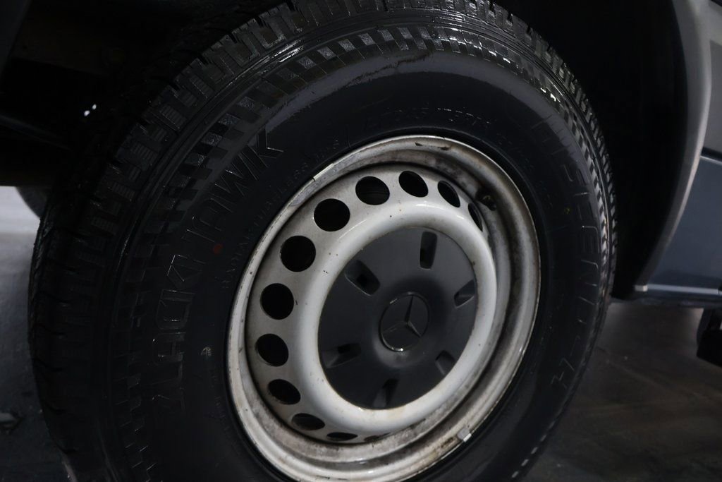 Used 2018 Mercedes-Benz Sprinter 2500 image 27